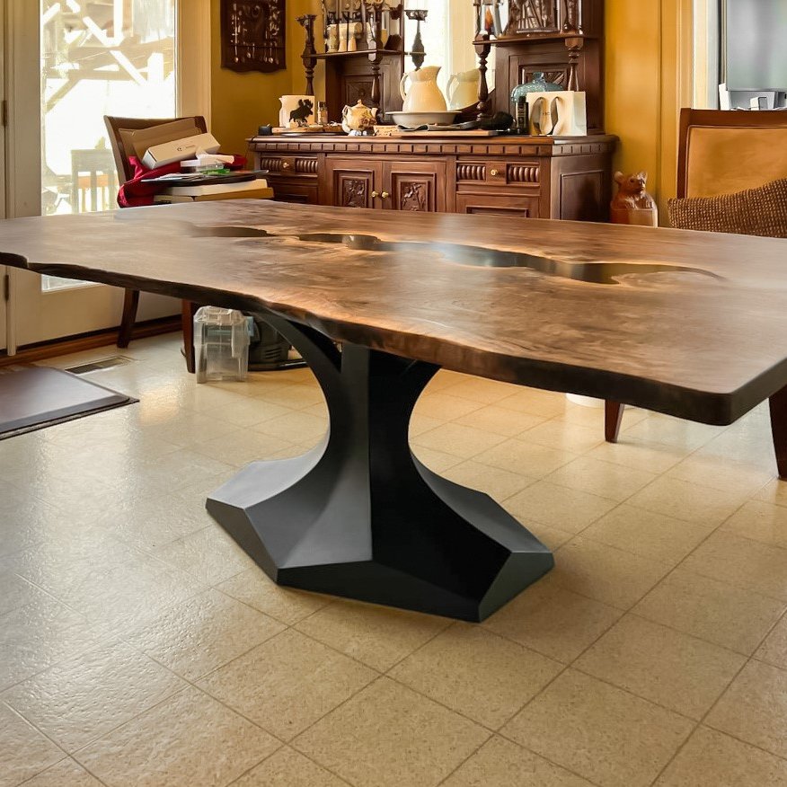 Flowyline_'s tweet image. We're so happy to see how Dentro brings elegance to every living space with its perfect details. Drop a❤️if you love the pictures. 
📸: @Raw Heartwood; Etsy customer

Shop now: flowyline.com/products/304-d…

#flowylinedesign #diningtablebase #metaltablebase #homeinspo