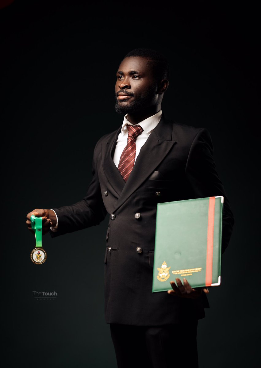 enoch_gbogbo's tweet photo. Hey friends,
Help me thank the Lord for adding yet another year to my years. 
I can’t thank him enough🙏🏾❤️

Happy birthday to me🎉🥂 https://t.co/cj5rTWVMT5