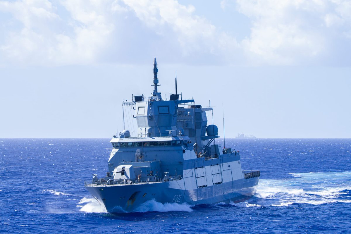 deu_flotilla2's tweet photo. Auch das ist #IPD24: Gerade das Üben mit entsprechenden Übungspartnern bei der größten maritimen Übung der Welt #RIMPAC, z.B. mit einem #UBoot bei einem Combined Anti-Submarine Exercise (#CASEX), ist von unschätzbarem Wert & führt bei allen Teilnehmern zu einem Erfahrungszugewinn https://t.co/s9mjbv7F8x