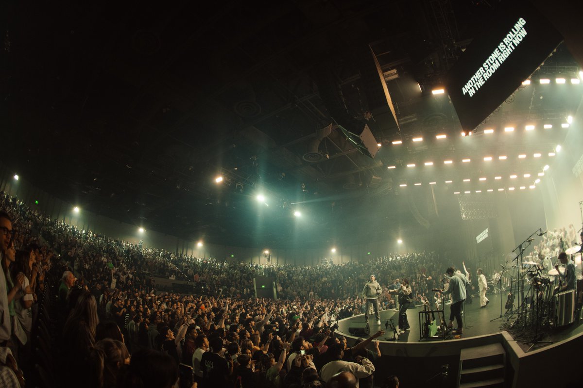ElevationChurch's tweet photo. Elevation Worship's new album, "When Wind Meets Fire," is out now! 🙌 

Here's the link to listen: https://t.co/yXKDGC7Nf7 https://t.co/miZELRvj2j