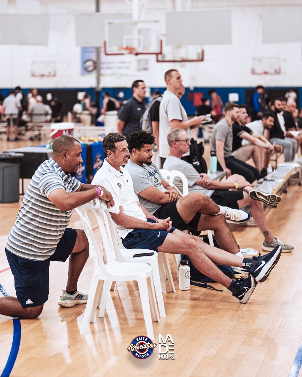 OpenGymP_Jake's tweet photo. College coaches present in early goings of the @madehoops x @EHACircuit 

Washington
LMU
UC Irvine
UC Davis
Buffalo
High Point
Seattle
UCSB
Menlo
Cal St Northridge
Idaho
San Diego
Cal St East Bay
Cal St LA
UC Santa Cruz
Linfield
Cal Poly Pomona
Biola 
Azusa Pacific
Willamette https://t.co/js1wvUZ52o