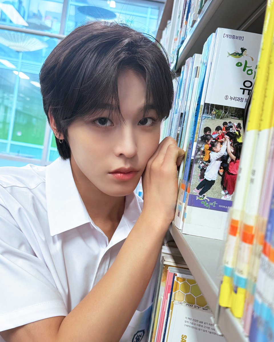 garugaroo's tweet photo. 도서관 https://t.co/7yFXbHP7Rq