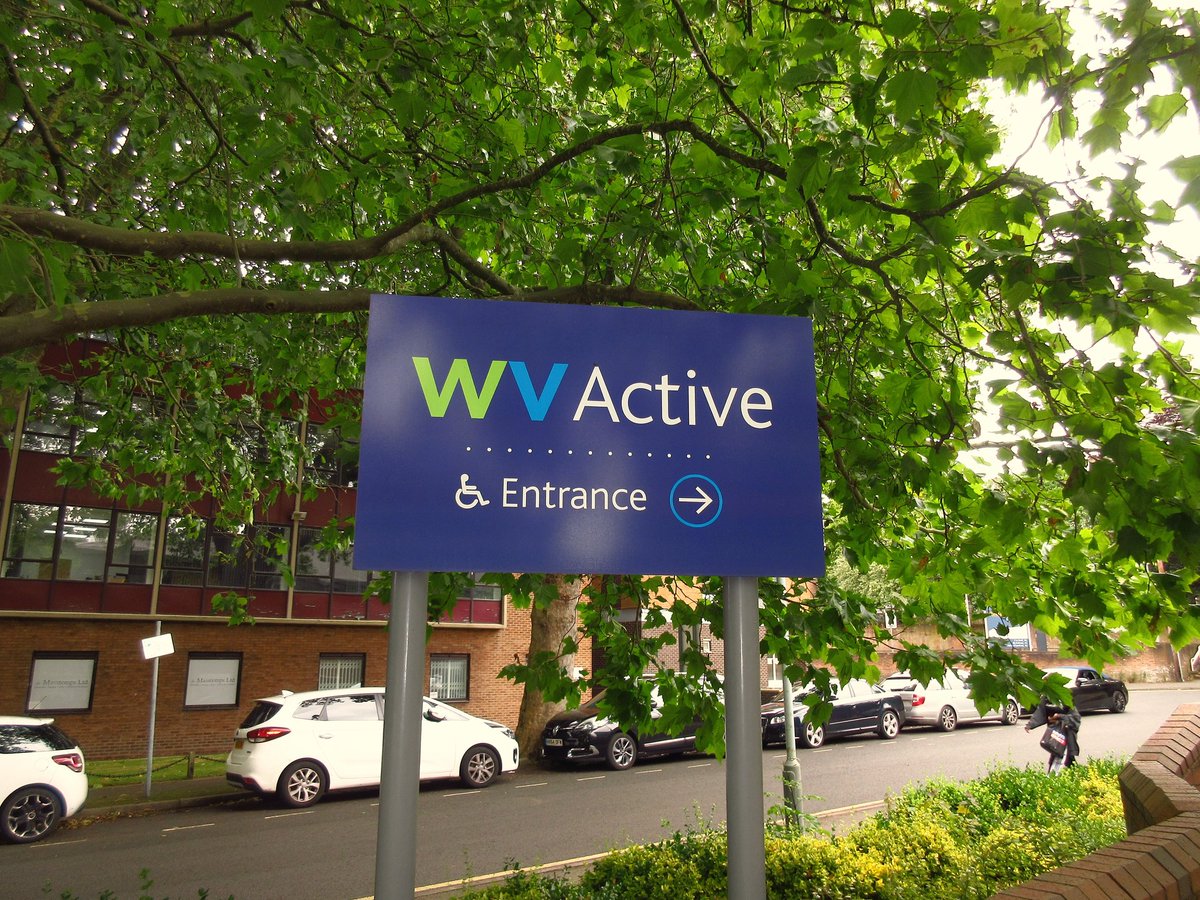 pjcarter_'s tweet photo. WV Active Central swimming baths and gym in Bath Avenue.
There have been swimming baths on the site since 1850. The current building was built in 1990.
#wvactive
#swimmingbaths
#gym
#wolverhampton
#expressandstar
#canon. #ixus https://t.co/jj1oh6XTEM