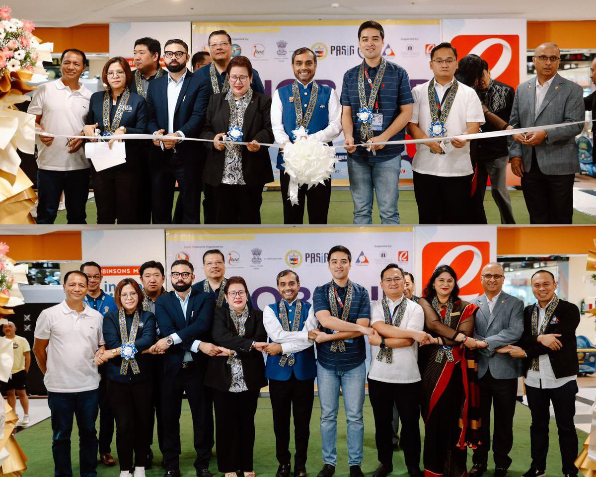 indembmanila's tweet photo. Marking a new milestone, 1st ever 🇮🇳-🇵🇭 Job Fair 💼officially launched by Charge d’Affaires Dr. Sadre Alam & Hon. Pasig City Mayor @VicoSotto at Robinsons Metro East, Pasig. @dole_govph Sec. Bienvenido Estudillo Laguesma addressed through a video message and @phil_chamber President, Hon. Eunina Mangio (Guest of Honour) gave the keynote address.

@IBFPhilippines President Mr. Dileep Tiwari spoke for the vibrant 🇮🇳 Business Community of 'Job creators'. Messages of support delivered by Pasig Vice Mayor Vincent Jude Jaworski, & Mr. Myron Lawrence Yao (Robinsons Land Corp).
Around 2500 on the spot jobs, 1200 up-skilling opportunities from 15 reputed Indian companies.

Fresh Graduates, Experienced Professionals, Career-shifters, Women & PWDs, all are welcome.

Don't miss out, just walk in until 4pm today. Exciting prizes to be won. 

@dole_govph 
@ficci_india 
@IndianWomeninE1 
@PasigInfo