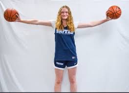 Boy Savannah SEAWELL was even better watching her the 2nd time. The defense and rebounding was just magical.. wow watch you always watch the video twice