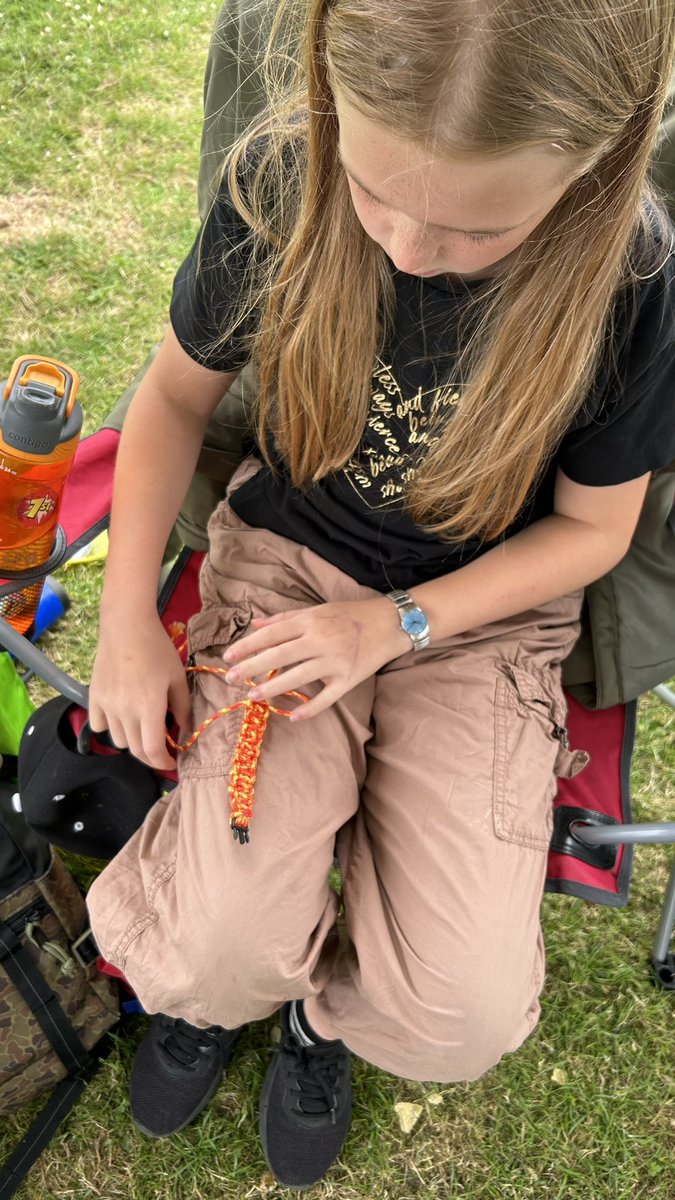 AstonClintonSch's tweet photo. The children showed resilience &amp; patience this morning when making survival bracelets. https://t.co/A0f4PQFvEW