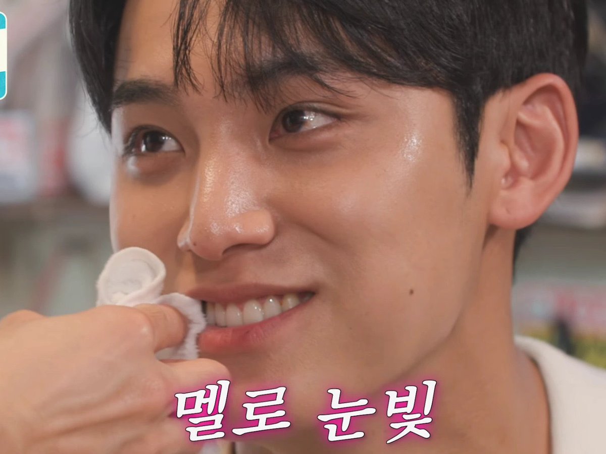 wonsworlddd's tweet photo. FOREVER A SUCKER FOR KIM MINGYU’S UNWHITEWASHED, NATURAL HONEY-GLAZED SKIN!!! https://t.co/dMW076kewY