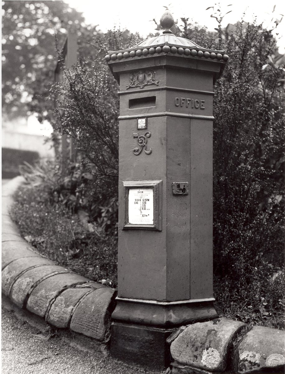 RoyalFamily's tweet photo. Over 115,000 postboxes across the UK have recorded the succession of monarchs, starting with the first box that bore the cypher of Queen Victoria.

Today, in Great Cambourne, @RoyalMail has unveiled The King's cypher on the first postbox and has begun applying it to the doors of their vehicles.
