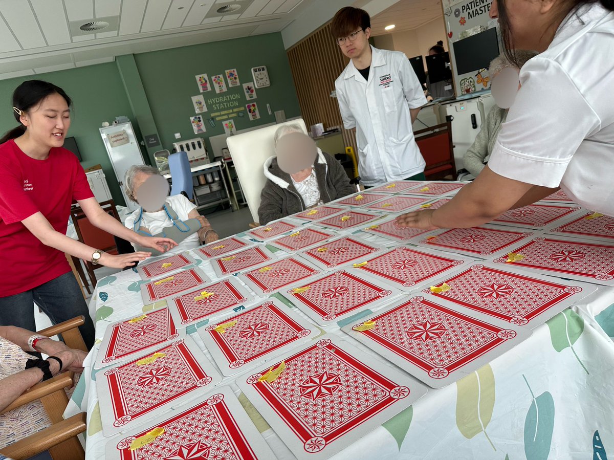 Working on cognition with some memory card games this week led by our amazing OT students and help from our brill Summer 60 volunteers 🥰 
#rehabgoals #NHS #patients #cognition #memory