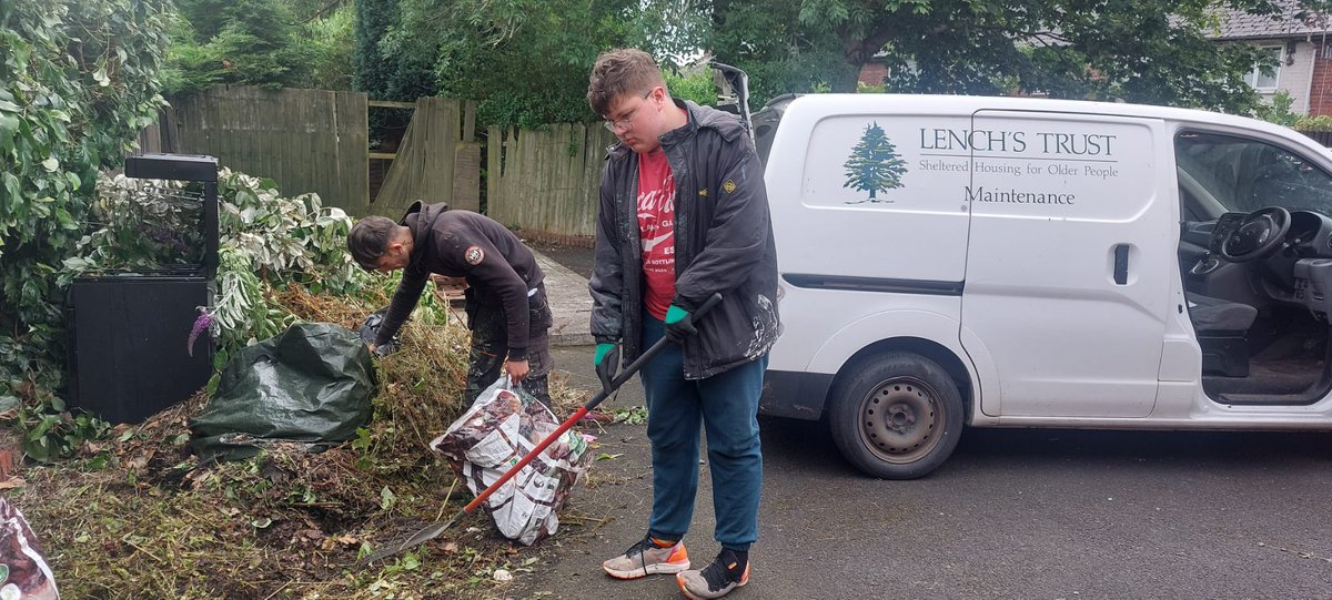 This week Lucy has worked with @PrincesTrust to have 2 young people at The Project. Along with our friends at <a href="/lenchs_trust/">Lench's Trust</a> operation garden revamp has started! Thank you to Lenchs for your support, true collaboration and to the volunteers for your hard work!