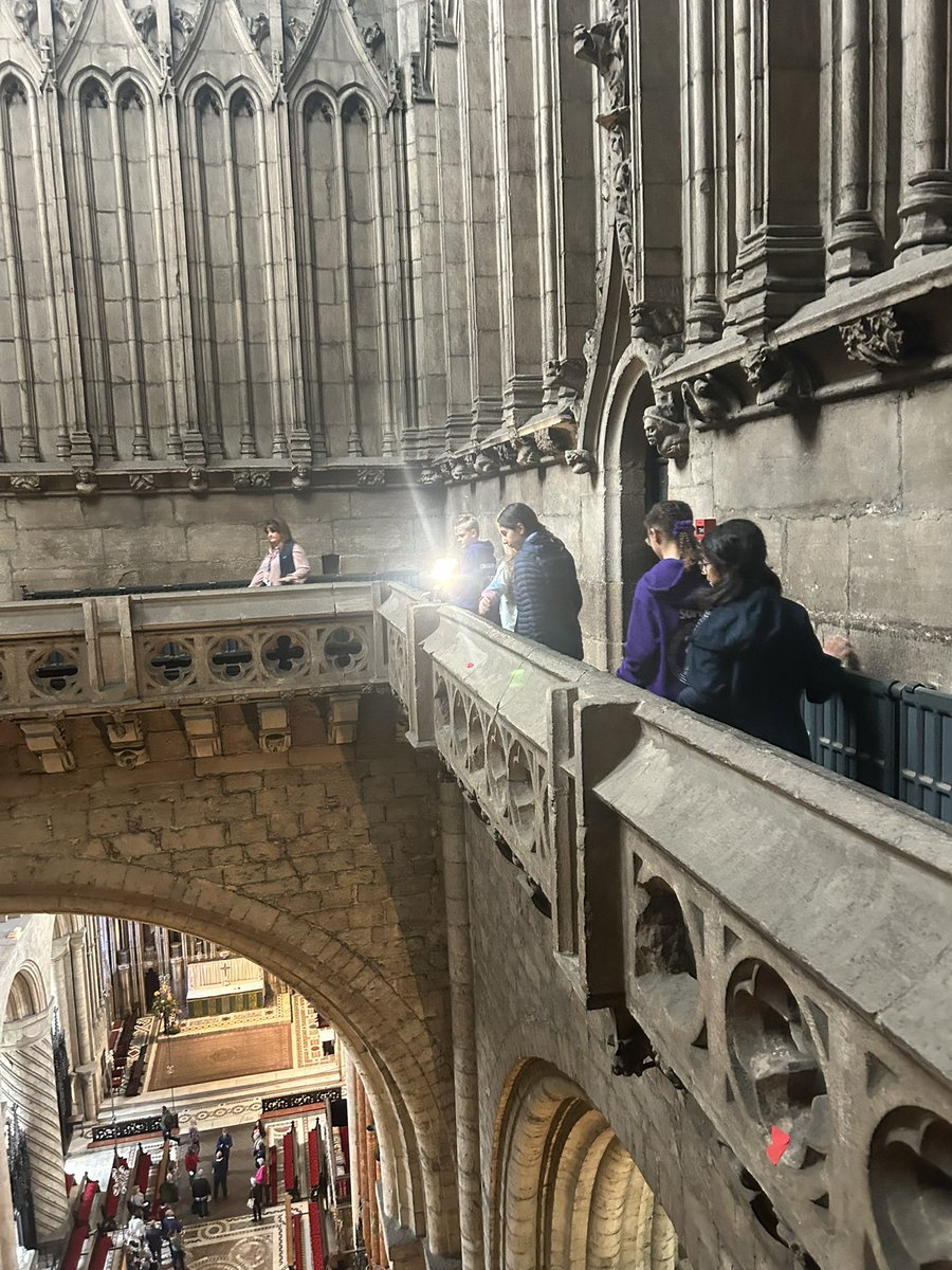 Barrington House tweet media