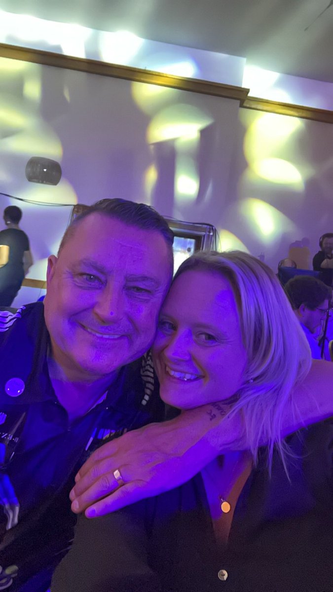 Happy birthday to this special man. Have the best day I will see you later on xx <a href="/OfficialKP180/">Kevin Painter</a>  🥳 🕺🏻