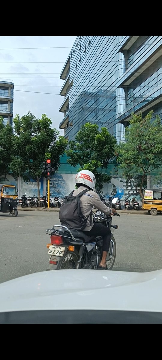 Pune traffic tweet media