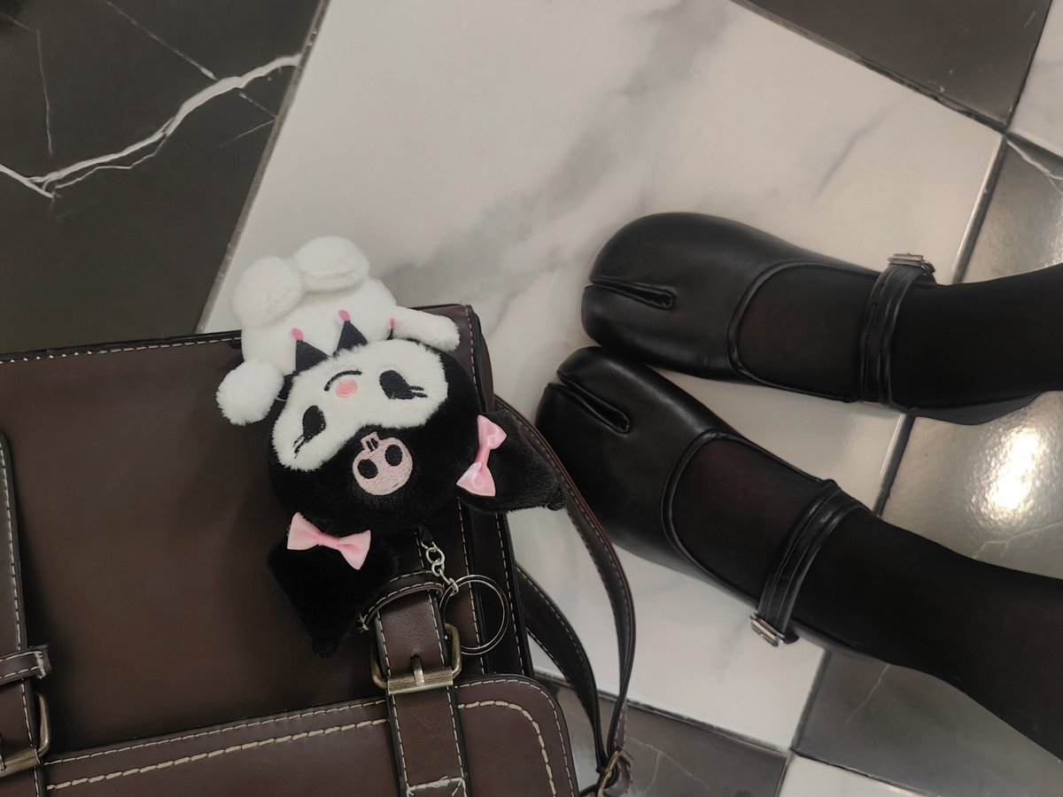 nondepreloise's tweet photo. 私のスタイルは私の人生です

#japan #japanese #japanstreet #japanfashion #jrock #alternative #altmodel #harajuku #lolita #jiraikei https://t.co/qm4WXxsT8Q
