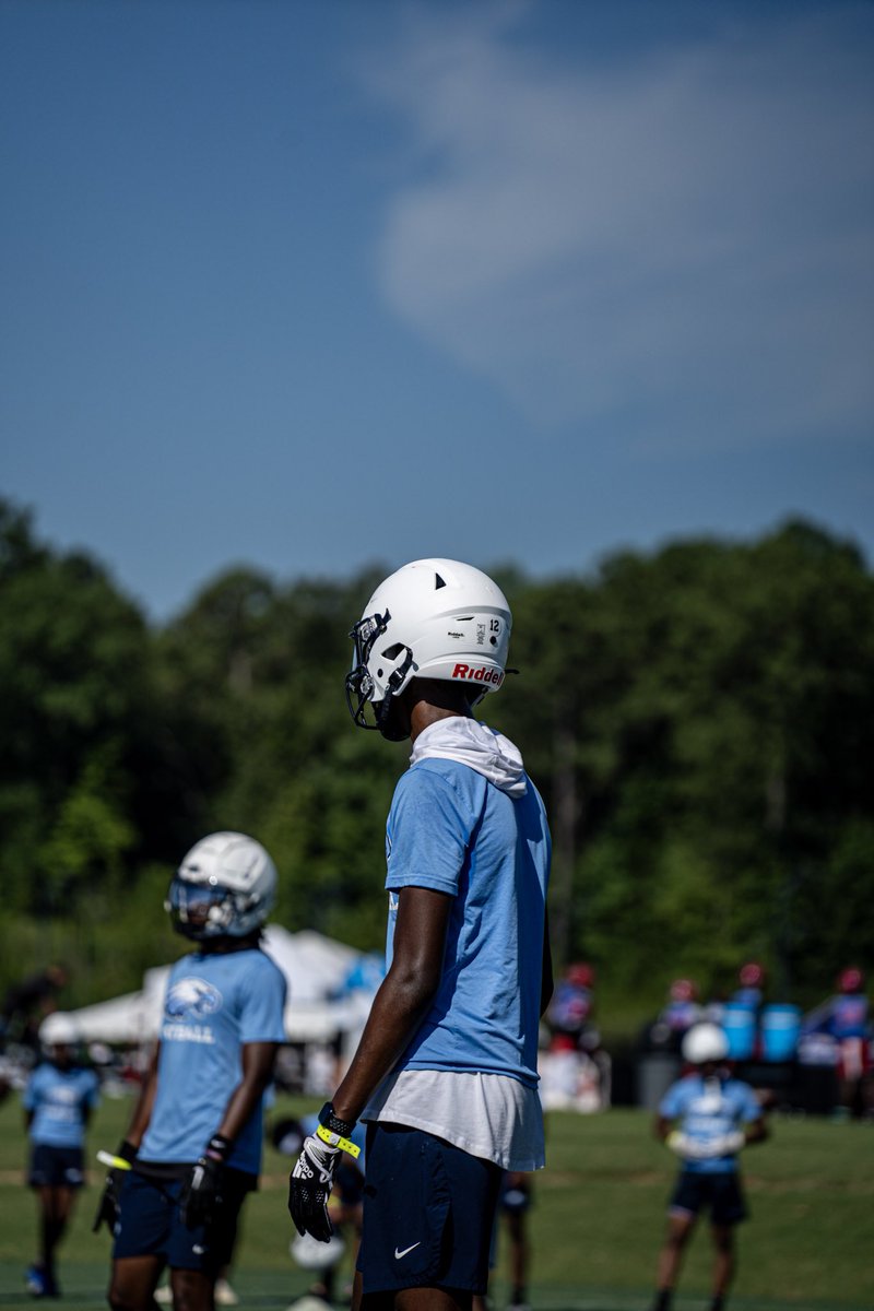 darianmh0's tweet photo. Good day competing at #hustleup7v7
2 Picks
4 PBUs https://t.co/hi9S2saQFD