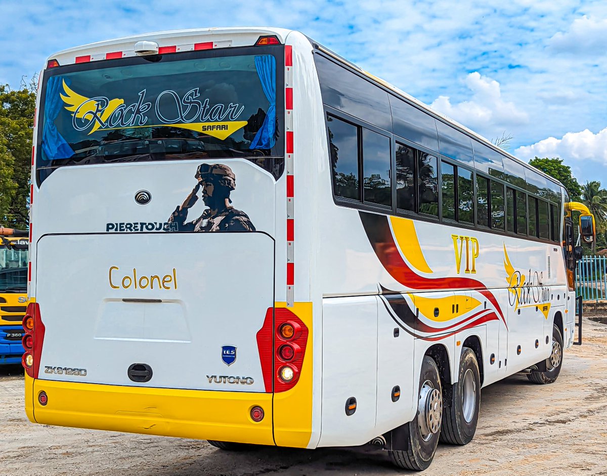 rockstarsafaris's tweet photo. Safari yako ya ndani, anza na sisi! 

Safiri kwa mtindo na uhakika wa kufika salama na Rockstar Safaris.

Huku Quarter Master 🪖 kule Colonel🎖️

#RockstarSafaris #Tanzaniaboundbuses  #wasafiri #tanzaniabusesdaily #busworldtanzania #SafiriBilaStress https://t.co/YTUy6zTMVs