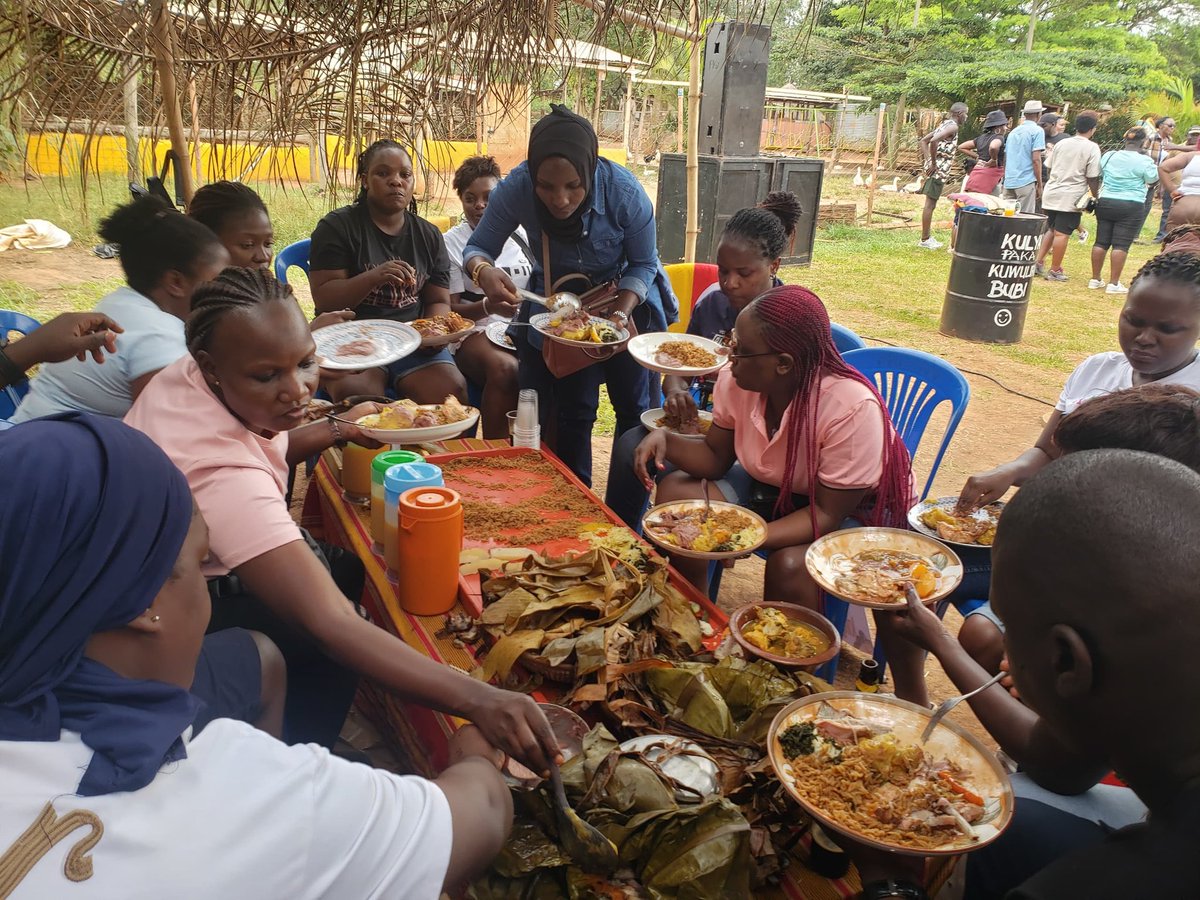 kiweewa_prince's tweet photo. Eat till you drop farm tour to Mlinza Farm was fun.
@Kingsofthejung
https://t.co/RegljJa9h7
info@kingsofthejungletours.com
What's app +256753365787
+256756810041
+256759447351
#EatTillYouDrop #FarmFreshFun #TravelWithTheJungleBoy🦍🇺🇬 #MlinzaFarmTrip #newyearinmombasanext https://t.co/ecdRSJhDVi