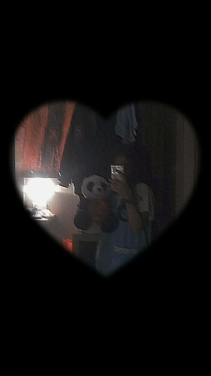 eeppyyss's tweet photo. miror in bali🐝✨ https://t.co/Kk7UB0pAW1