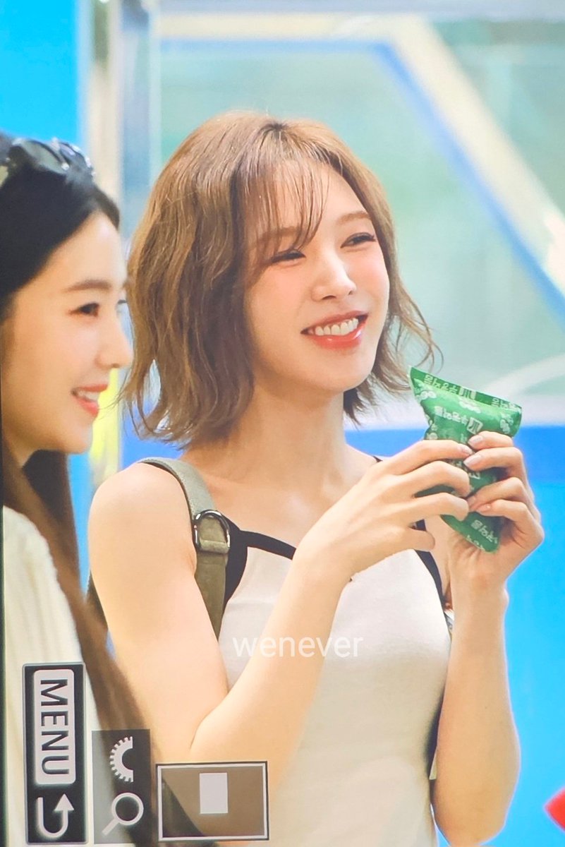 wenever940221's tweet photo. 240712 KHH #웬디 #WENDY 
승와니 무사도챡😚 https://t.co/ElV8xnTpNp