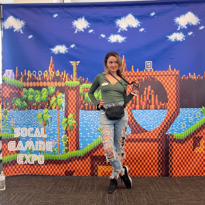 @Tetris_Official @ClassicTetris @socalgamingexpo https://t.co/7vMzfLsRxd<a class="tags" target="_blank" title="On Twitter" href="/?out=eyJ0eXAiOiJKV1QiLCJhbGciOiJIUzUxMiJ9.eyJpYXQiOjE3MjIwNTU0NzYsImlzcyI6InR3cG9ybnN0YXJzLmNvbSIsIm5iZiI6MTcyMjA1NTQ3NiwiZXhwIjoxNzUzNTkxNDc2LCJyZWRpcmVjdF91cmwiOiJodHRwczovL3R3aXR0ZXIuY29tL1RldHJpc19PZmZpY2lhbCJ9.ohCs_qBpjfXhD6XImTiI-hGj3BsjY3ei27Ko1wGFGDkHmQr2QuPXNCPFTDoq0hPGXEs2O76Tu_nGLfmZRxNxBA">@Tetris_Official</a><a class="tags" target="_blank" title="On Twitter" href="/?out=eyJ0eXAiOiJKV1QiLCJhbGciOiJIUzUxMiJ9.eyJpYXQiOjE3MjIwNTU0NzYsImlzcyI6InR3cG9ybnN0YXJzLmNvbSIsIm5iZiI6MTcyMjA1NTQ3NiwiZXhwIjoxNzUzNTkxNDc2LCJyZWRpcmVjdF91cmwiOiJodHRwczovL3R3aXR0ZXIuY29tL0NsYXNzaWNUZXRyaXMifQ.v69Za5O8Y-YtN-mPmT2bs2EnKjxi8Gm-nEsUYbOQUJe9G-XAIqd_wgKTPeornyksCGO37xavmFyGO8K23A9CtA">@ClassicTetris</a><a class="tags" target="_blank" title="On Twitter" href="/?out=eyJ0eXAiOiJKV1QiLCJhbGciOiJIUzUxMiJ9.eyJpYXQiOjE3MjIwNTU0NzYsImlzcyI6InR3cG9ybnN0YXJzLmNvbSIsIm5iZiI6MTcyMjA1NTQ3NiwiZXhwIjoxNzUzNTkxNDc2LCJyZWRpcmVjdF91cmwiOiJodHRwczovL3R3aXR0ZXIuY29tL3NvY2FsZ2FtaW5nZXhwbyJ9.2uVx3Ku2dAdfMvFp_OL5Q54qRWSXgaMe_jEgqaFUJ5JM75064nuImBk6z_isAdaD7oMZ8_skg5bEetW95Egntw">@socalgamingexpo</a><a href="/tag/cobra"class="tags"><span>#cobra</span></a><a href="/tag/mcfly"class="tags"><span>#mcfly</span></a>