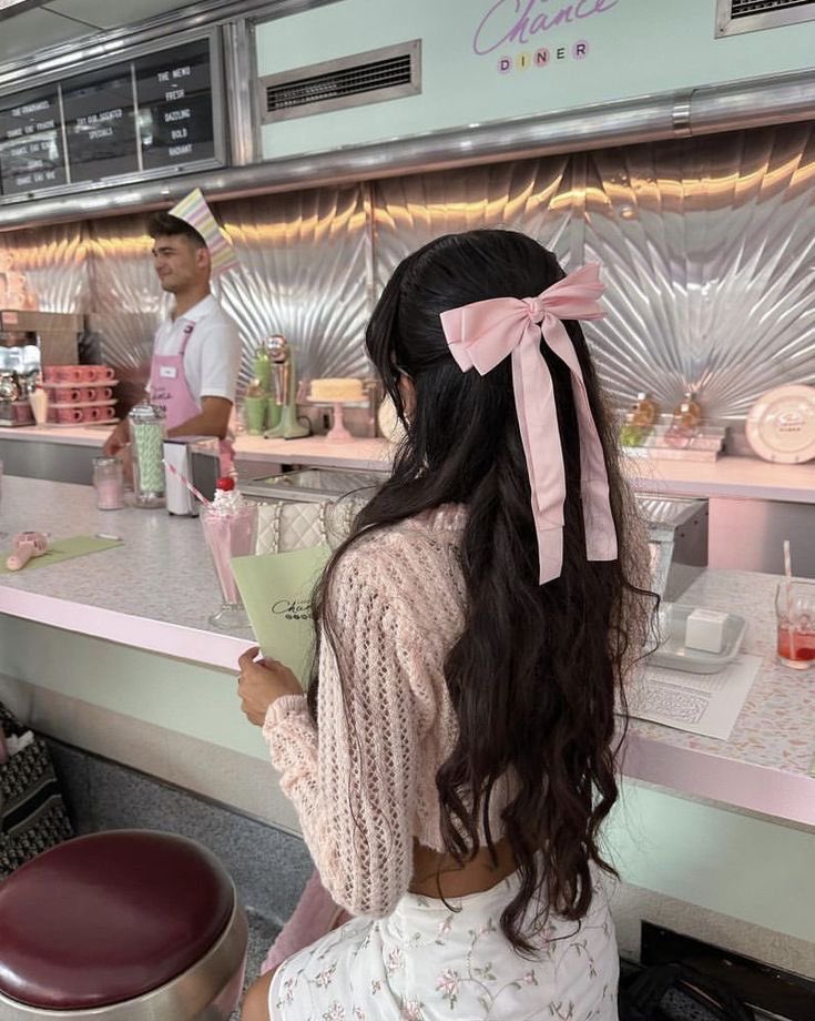 Diorgirlx's tweet photo. bows on everything 🎀💗 https://t.co/sduDwPq3o0