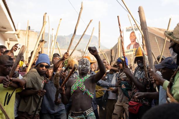 InJinjaCity's tweet photo. #Bagisu Male circumcision; *imbalu* is a ritual that happens every after 2 yrs where boys are introduced to manhood. This entire ritual of #baptizing boys to turn them into men is very deeply embedded in all the Bagisu ppl as a way of preserving their culture.
#Destination Jinja https://t.co/X8w0AGTu3I