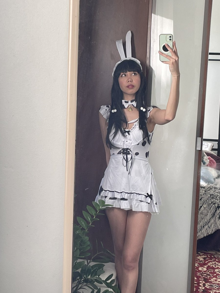 Ya girl got a cow print dress 🥰 twitch.tv/rubynightt