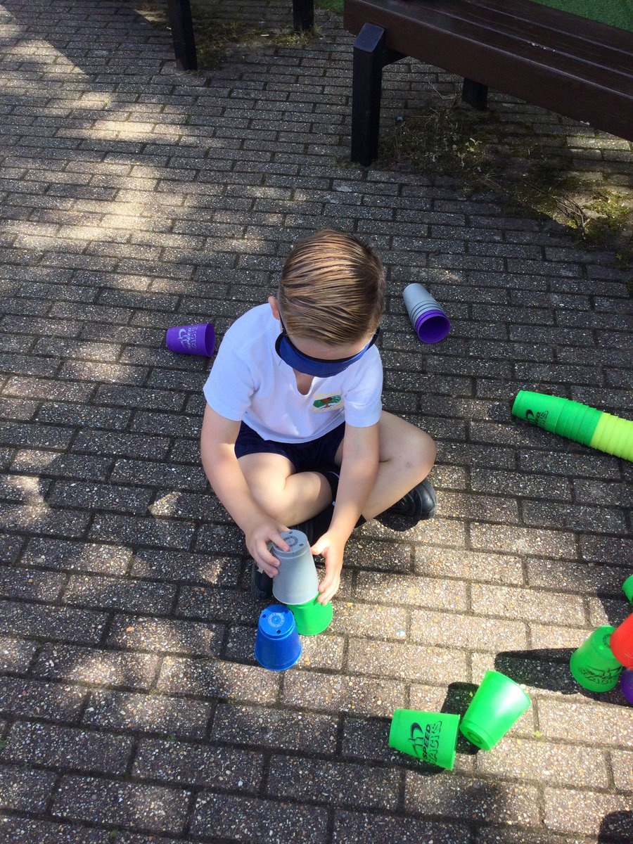 Miss Li 🐧 tweet media