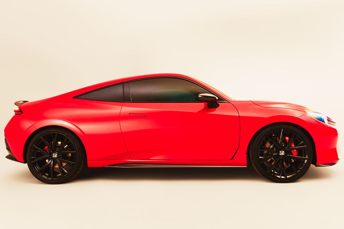 UsineTesla's tweet photo. La vente du nouveau Prelude hybride en Europe confirmée par Honda. Un retour de l’icône de l’automobile attendu ! https://t.co/xu4Bniqgyg https://t.co/DX6YGc6svx