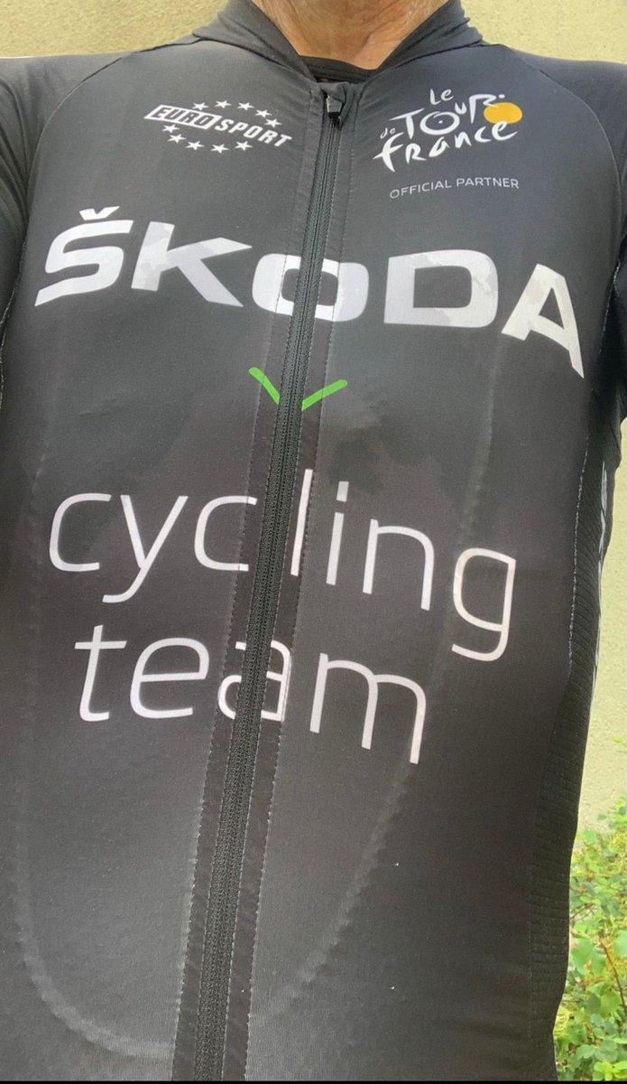 Utd_Cyklisten's tweet photo. Ride it like a Skoda, Diesel... 🤣

110 underbara minuter med "fartleks intervaller" på så gott som tomma småvägar i härligt, varmt &amp; fuktigt väder.

#Cykling
#LiveToRideRideToLive https://t.co/TuHuIkgU3A