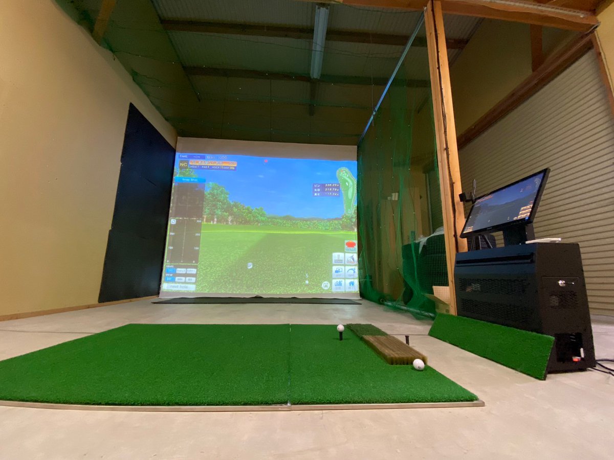 golfland_'s tweet photo. 岐阜の個人様ご自宅に、弊社ゴルフシミュレーター「JoyGolf Smart+」を設置いたしました！
車庫の一部を改装してシミュレーターを入れたいとご相談いただきました
 #室内ゴルフ #ゴルフ #ゴルフシミュレーター #ゴルフ好き https://t.co/PaI782liNp