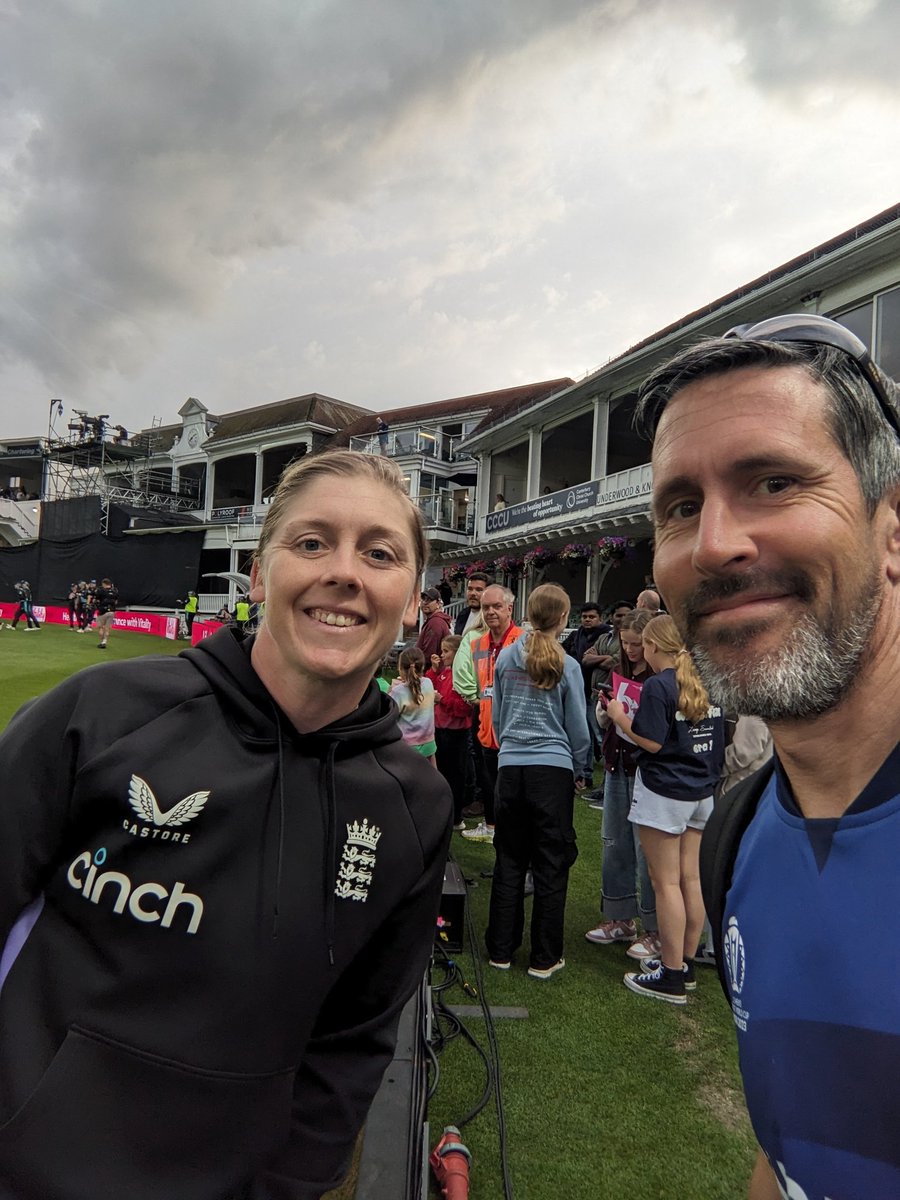 Very happy that I got to meet Heather knight as well 😍 #EnglandCricket