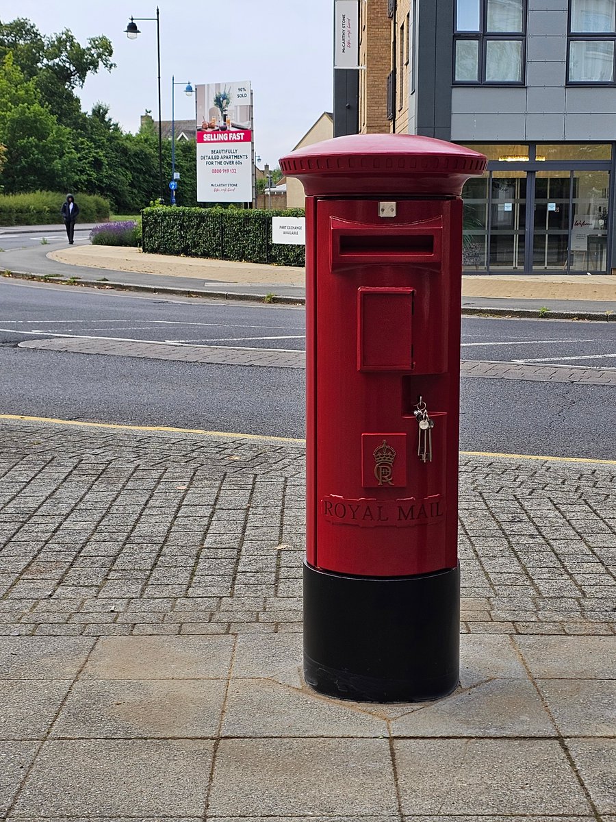 Pictures of the Charles III postbox! #BBCBreakfast #postbox #postboxsaturday