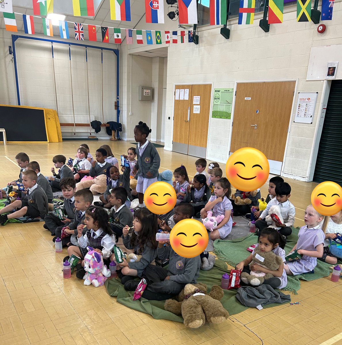 Mrs Hughes tweet media