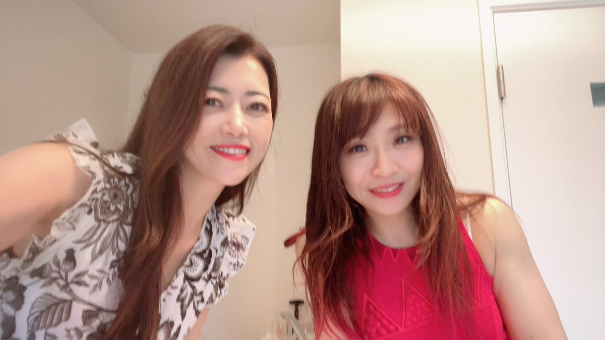 倖田李梨さんの私物衣装、下着を撮影しました♡
李梨さんもFANZAオークション出品してます➡︎https://t.co/MHncbSB0hh https://t.co/xskx63sFCx