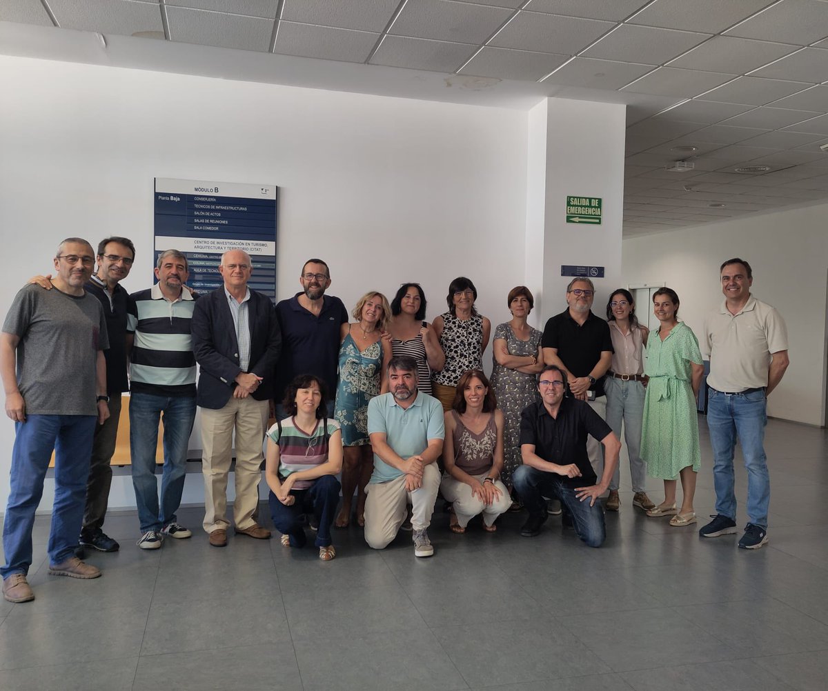 🗣️Ayer celebrábamos reunión del comité institucional y la junta directiva de la <a href="/AAS_Sociologia/">Asociación Andaluza de Sociología (AAS)</a> para decidir las futuras actividades de la asociación.
#sociología #sociologíaandaluza