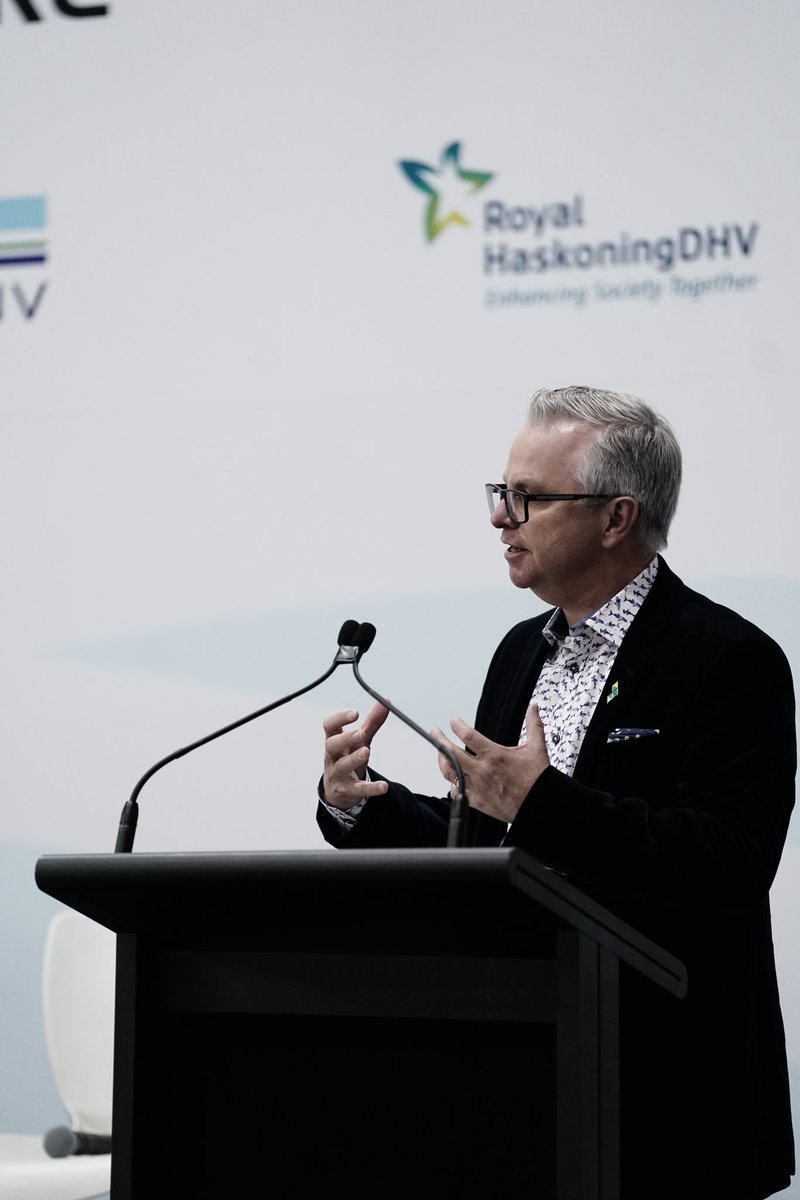 SDHamiltonVIC's tweet photo. Honoured to Chair H2Innovate Next Sessions at Connecting Green Hydrogen APAC 2024 | 09-11 July 2024 #CGHA @MonashEnergy @monashengineers @MonashUni @zerocarbonh2 @SmartEnergyCncl https://t.co/ylLBLhg9vQ