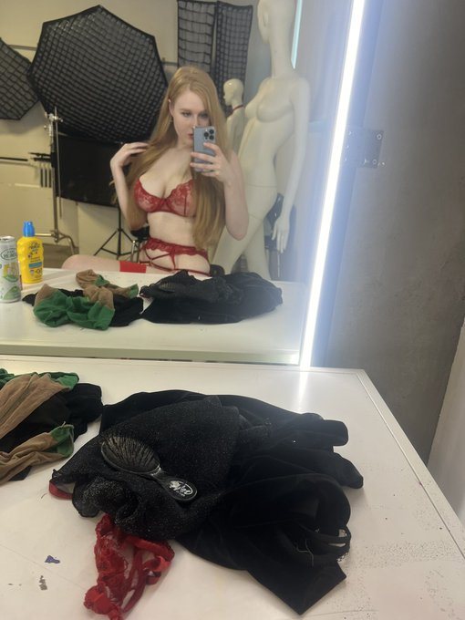 Had an amazing 2 days packed with lots shoots bookings in Madrid, Spain 🇪🇸 📸🙌🙌  Here&rsquo;s some behind the<a href="/tag/model"class="tags"><span>#model</span></a><a href="/tag/canon"class="tags"><span>#canon</span></a><a href="/tag/summer"class="tags"><span>#summer</span></a><a href="/tag/sunshine"class="tags"><span>#sunshine</span></a><a href="/tag/makeupartist"class="tags"><span>#makeupartist</span></a>