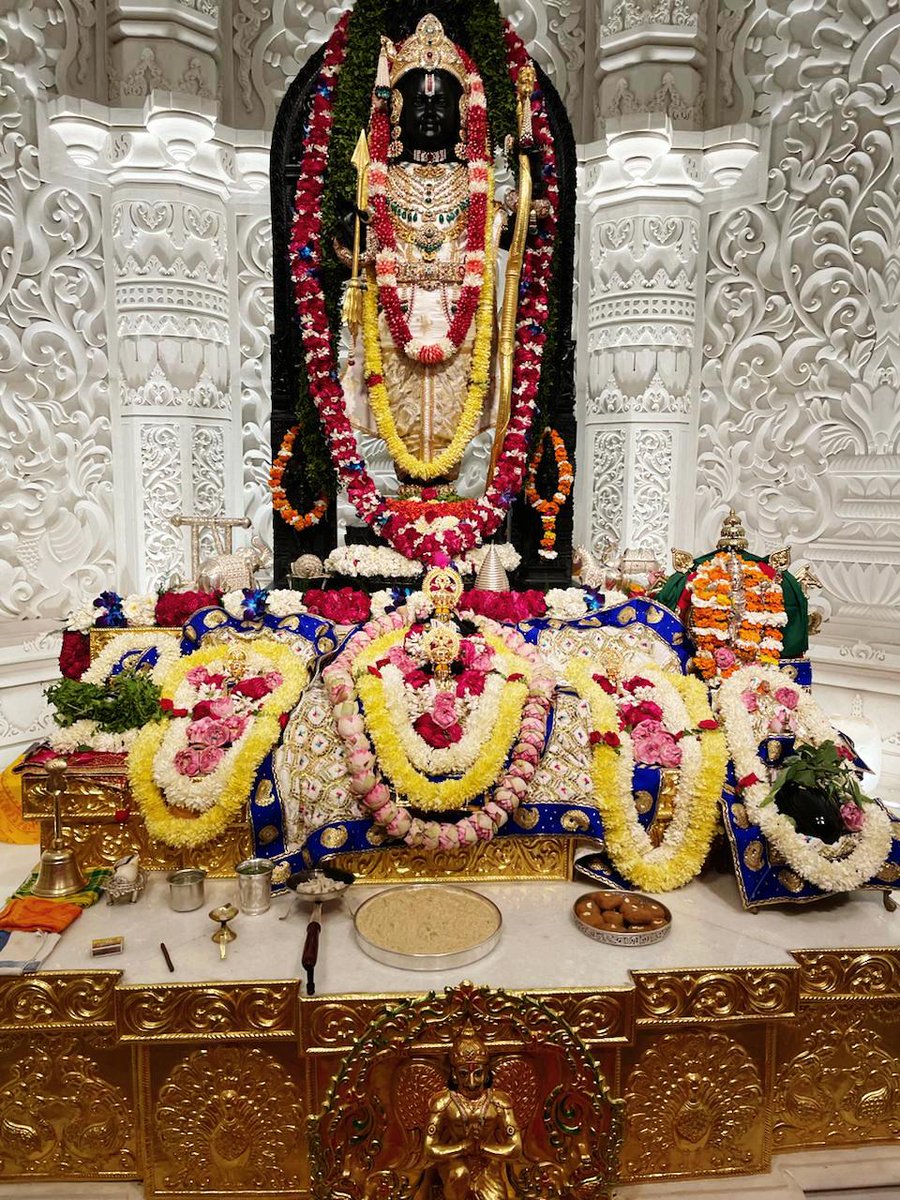 #जय__जय__श्री__राम 
#जय_सियाराम 
जय श्रीराम शुभ दोपहर वंदन जय सियाराम अपने दिन की हार्दिक बधाई एव बहुत-बहुत शुभकामनाए मित्रो