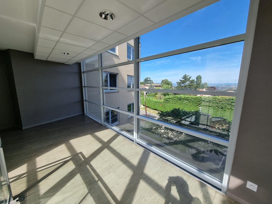 Flamp1's tweet photo. À vendre | Limonest 🌐

 ▪️ Appartement
 ▪️ 1 pièce(s)
 ▪️ 19.6 m2
 ▪️ 99.000€ HAI
📞 06 27 84 66 09
📩 f.lampin@proprietes-privees.com
https://t.co/nLrZN29WLX https://t.co/CN8klZlB2T