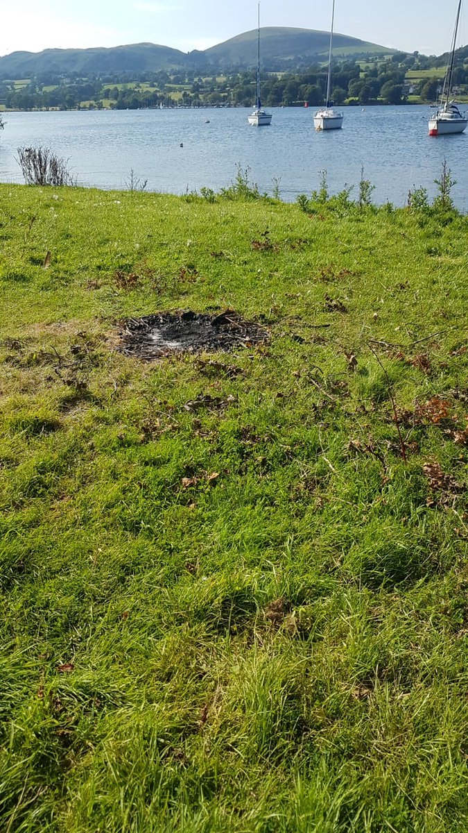 🗑️🚯The lasting effects of leaving rubbish and bbq's in the landscape aren't just visual. It can kill wildlife and livestock, damage our soils, leach into our water systems and cause health hazards for people too. 

Tips on how to #LeaveNoTrace 👉 loom.ly/MlKuezU