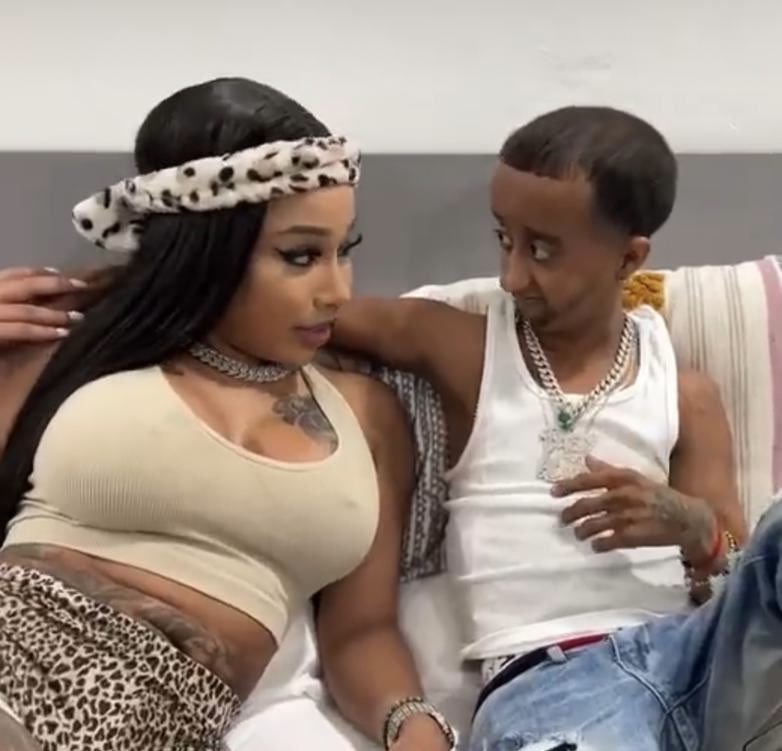 Tracyupdated's tweet image. 