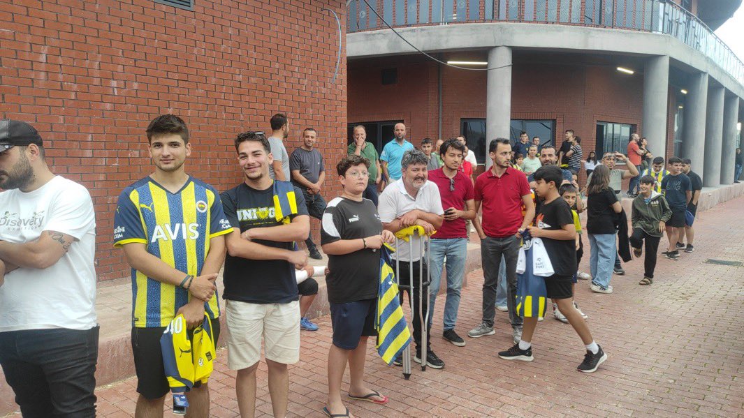 Evren tweet media