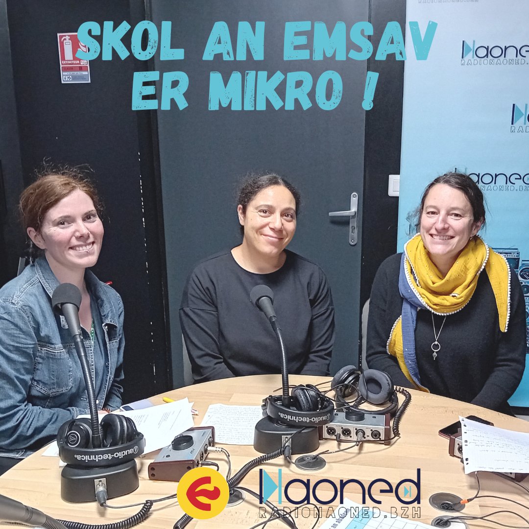 RadioNaoned's tweet image. 🗯️ SKOL AN EMSAV ER MIKRO ! 🗯️

Ouzh mikroioù #RadioNaoned, stajidi ha stajiadezed @skolanemsav

Abadennoù 'zo da glevet bep Gwener da 7e noz a-hed an hañv.  

#Bzhg #Brezhoneg