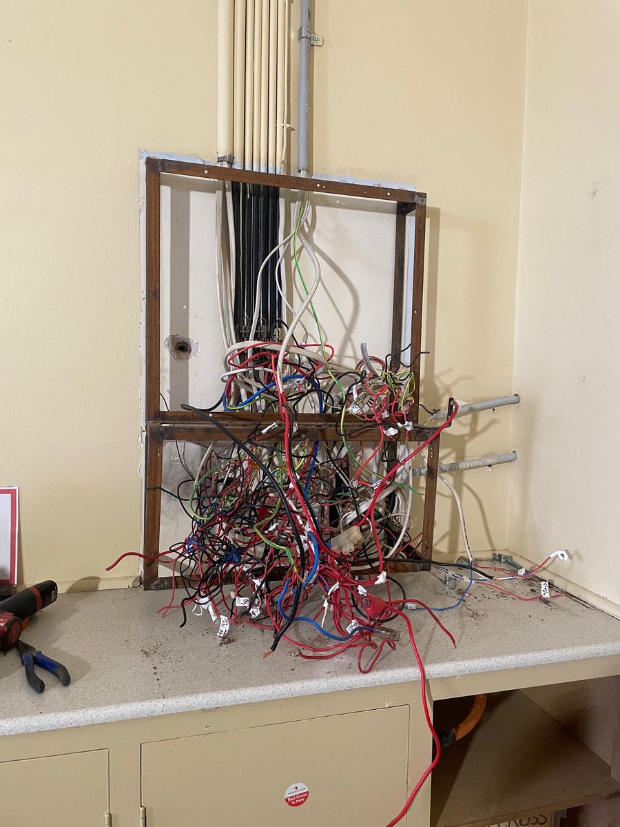 sparkysaclass's tweet image. Is you switchboard untidy? In need of a tidy up to bring it to the current standard? Upgrading your switchboard will make your electrical system safer for your family and easier to fault find in the event of an electrical fault.