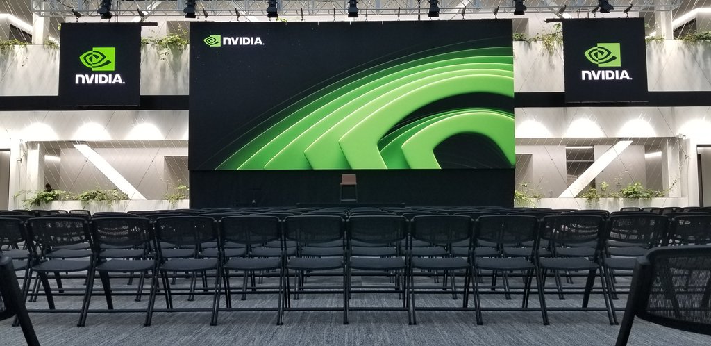 AOTOElectronics's tweet image. Transform your conference room with AOTO’s advanced LED solutions! High-def visuals, interactive touchscreens, and wireless sharing for efficient and engaging meetings. Discover the future of business meetings with AOTO: aoto.com #AOTO #LEDSolutions #ConferenceRoom