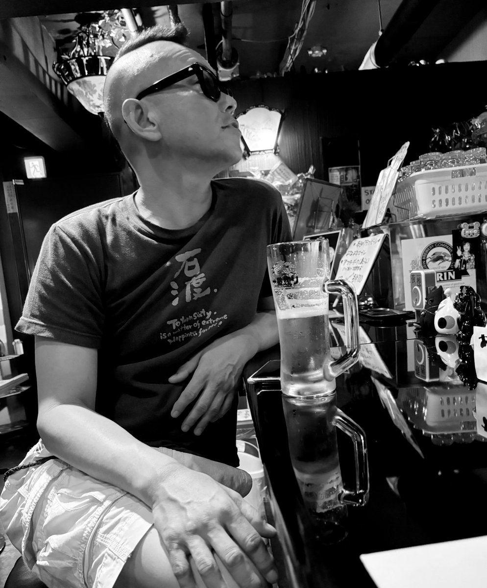 SORRYONPARADE's tweet photo. 本日は「京都夜想」にてソーリーオンパレード、ロックします！

20:30から！
お待ちしております！！ https://t.co/nXqv6NQxNt