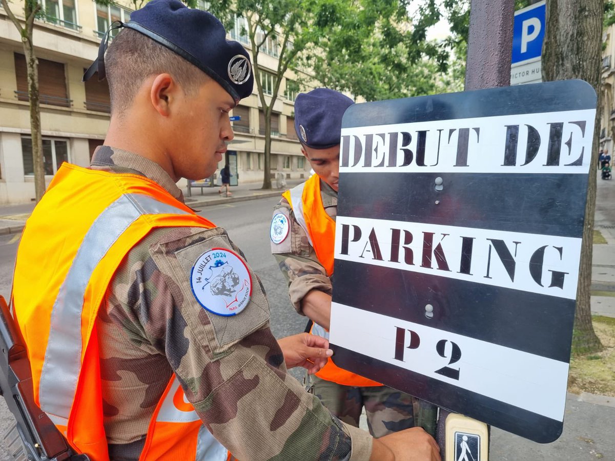 CommandementALT's tweet image. Les soldats du @CommandementALT   en pleins préparatifs du #14Juillet qui verra cette année les militaires défiler  sur l'avenue Foch à Paris.
#LogOps #MissionMaintenance 
@C2ermat @503eRT @BrigadeLOG