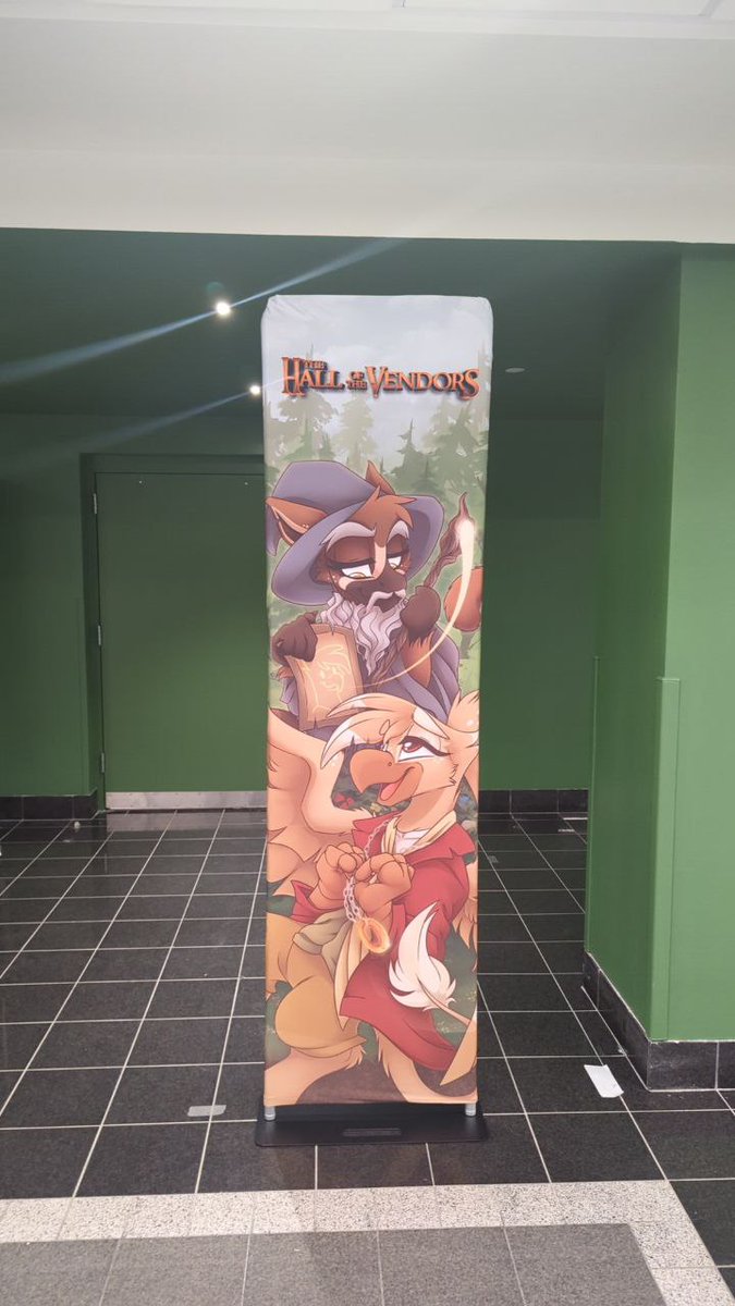 Trotcon_info's tweet photo. Just incase anyone loses their way down the path, go towards these signs to find your future purchases 

There are some amazing vendors, and even the con store
👉😉👉 https://t.co/KlI7FSww2N
