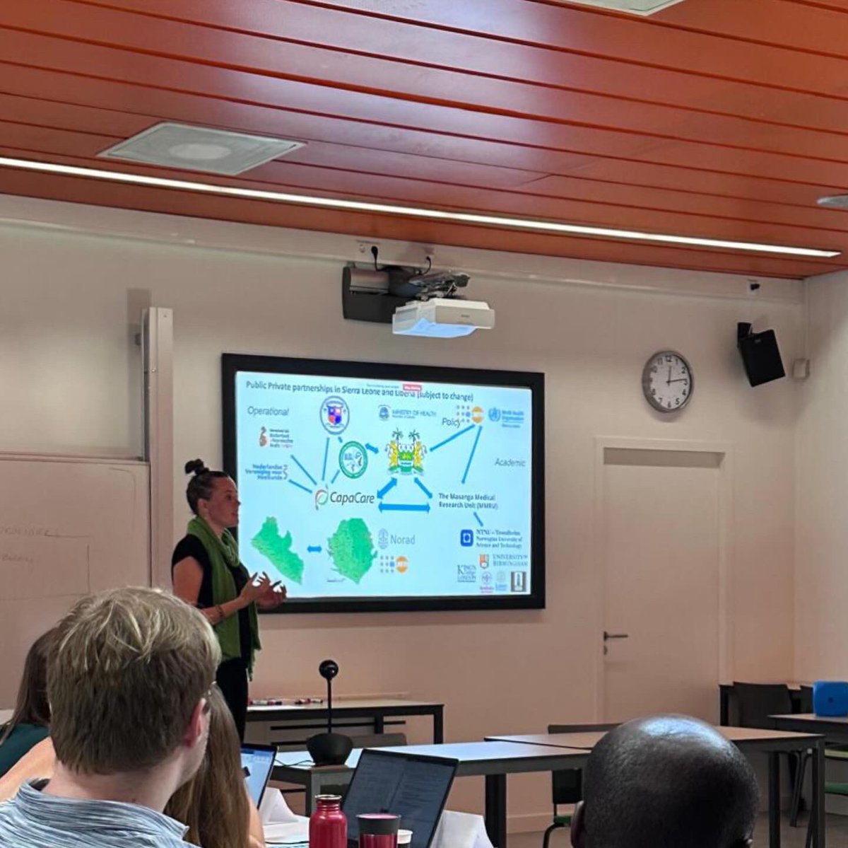 🌍✨ This week, the Global Surgery and OBGYN Summer School focused on Sustainable Partnerships. Josien from CapaCare shared stories about partnerships in Sierra Leone and Liberia. SACHOs and residents joined online for the first time. An unforgettable week! 🤝